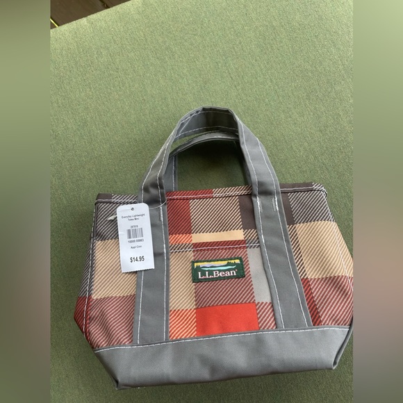 New small tote bag - Picture 4 of 5